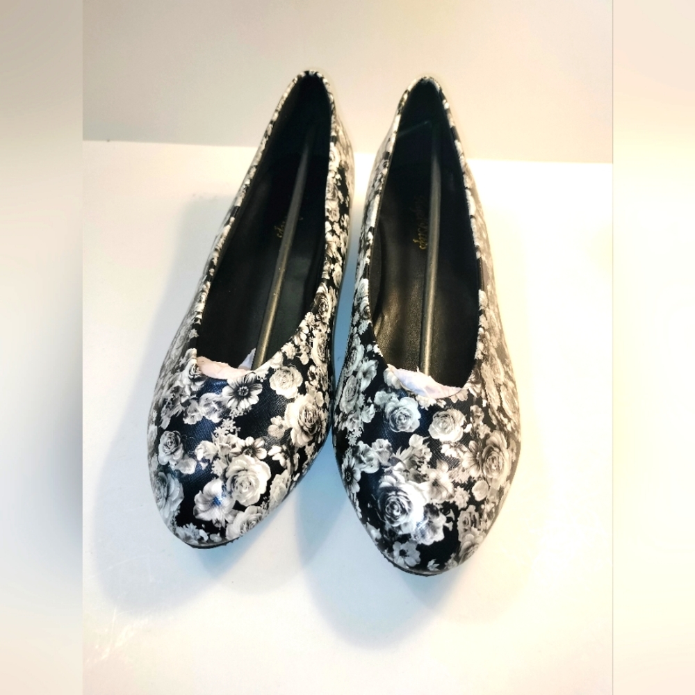 Angel Steps Jan Dress Black White Floral Flats Low Block Wedge Shoes 11M